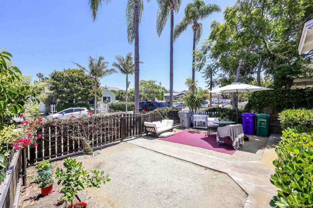 4637 Larkspur Street