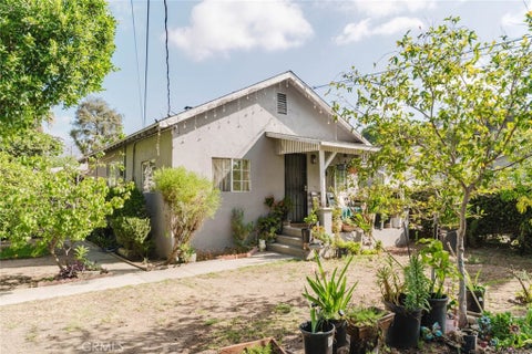 Photo of 237 Del Monte Street, Pasadena, CA 91103 (MLS # SR26207109)
