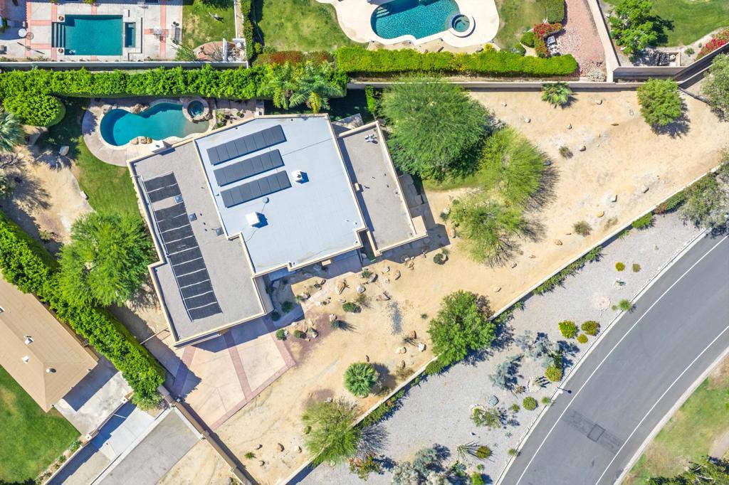 47200 Desert Lily Drive