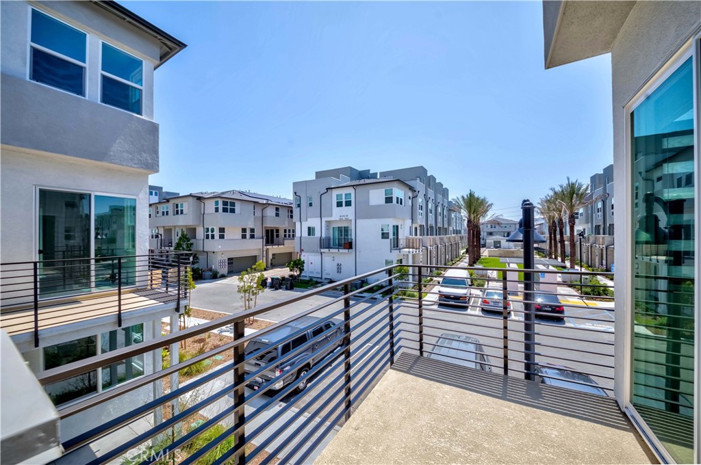 1403 W Bushell Street