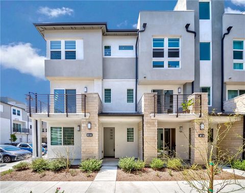 Photo of 1403 W Bushell Street, Anaheim, CA 92805 (MLS # PW26001668)