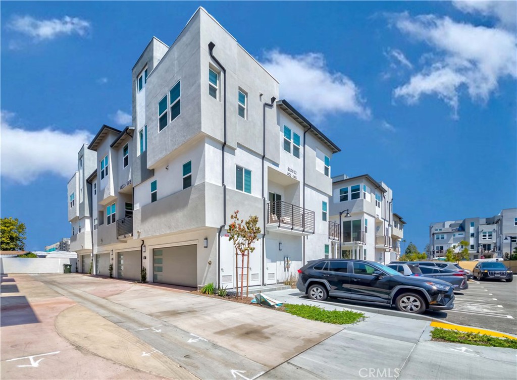 1403 W Bushell Street