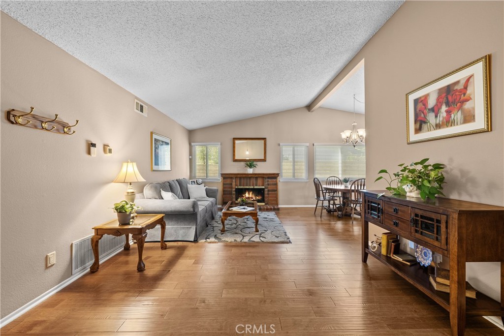 Santa Clarita Hills (SCHS) - Residential