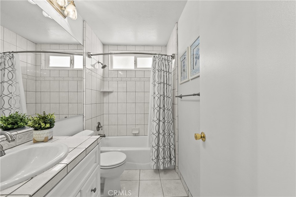 Santa Clarita Hills (SCHS) - Residential