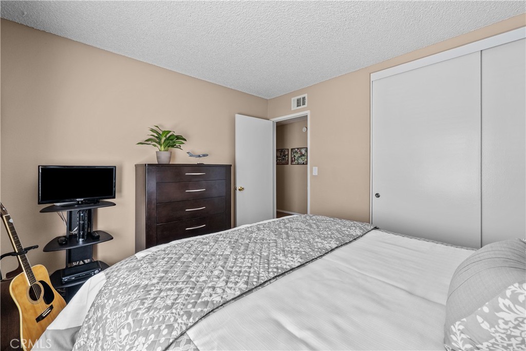 Santa Clarita Hills (SCHS) - Residential