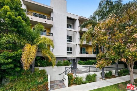 Photo of 11115 Acama Street #107, Studio City, CA 91602 (MLS # 26832139)