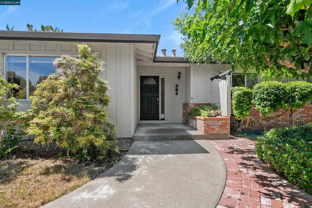 395 El Divisadero Ave