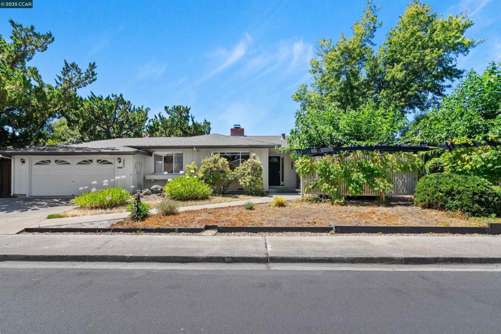 NORTHGATE NEW TO MARKET! Classic single-story 3BR / 2BA home on a spacious 0.23-acre lot, with tons of potential in a prime Northgate location. Short walk to Walnut Acres Elementary, Foothill Middle School, the Canal Trail, Ygnacio Valley Plaza, and both Rancho San Miguel and Scottsdale Swim Clubs. NO OPEN HOUSES — All showings and inquiries should be arranged through a licensed buyer’s agent.
