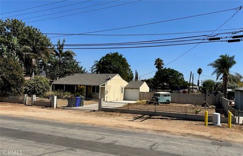 Photo of 4496 Agate St, Riverside, CA 92509 (MLS # IV25226333) Photo of 4496 Agate St, Riverside, CA 92509 (MLS # IV25226333)