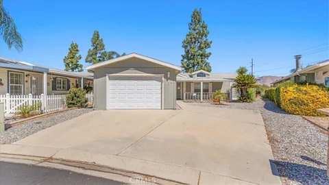 MLS: CV26197120