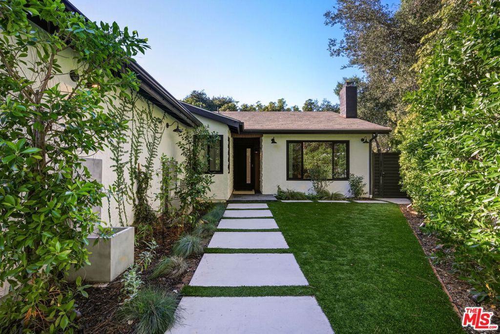 4615 Orange Knoll Avenue