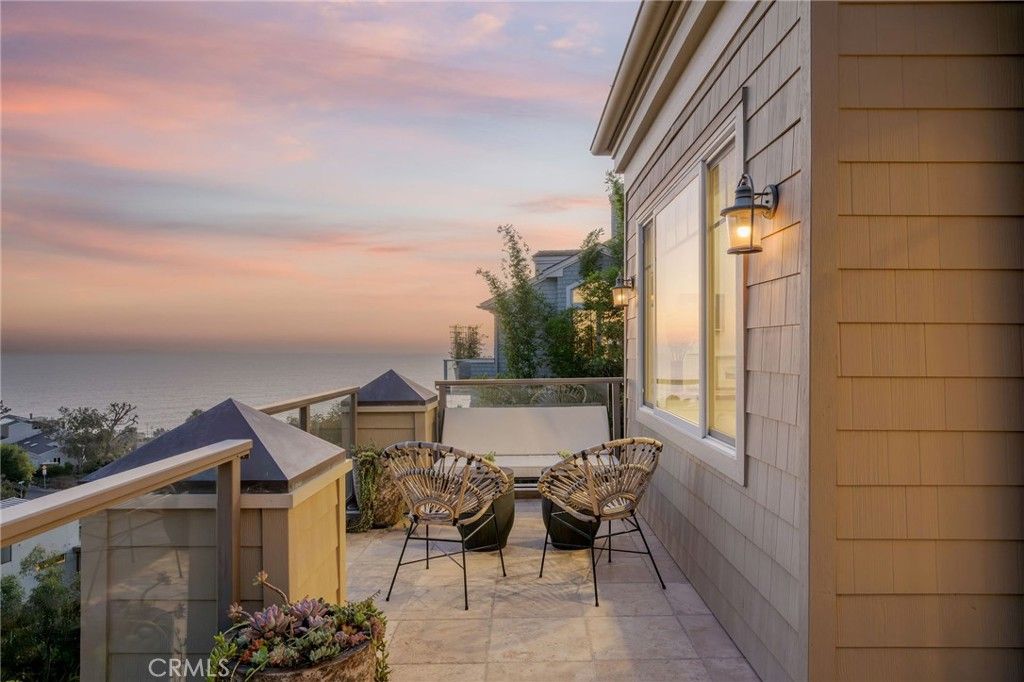 Photo of 846 Diamond Street, Laguna Beach, CA 92651 (MLS # LG26038378)