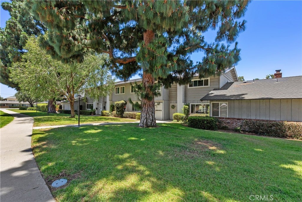 1227 Cameo Lane