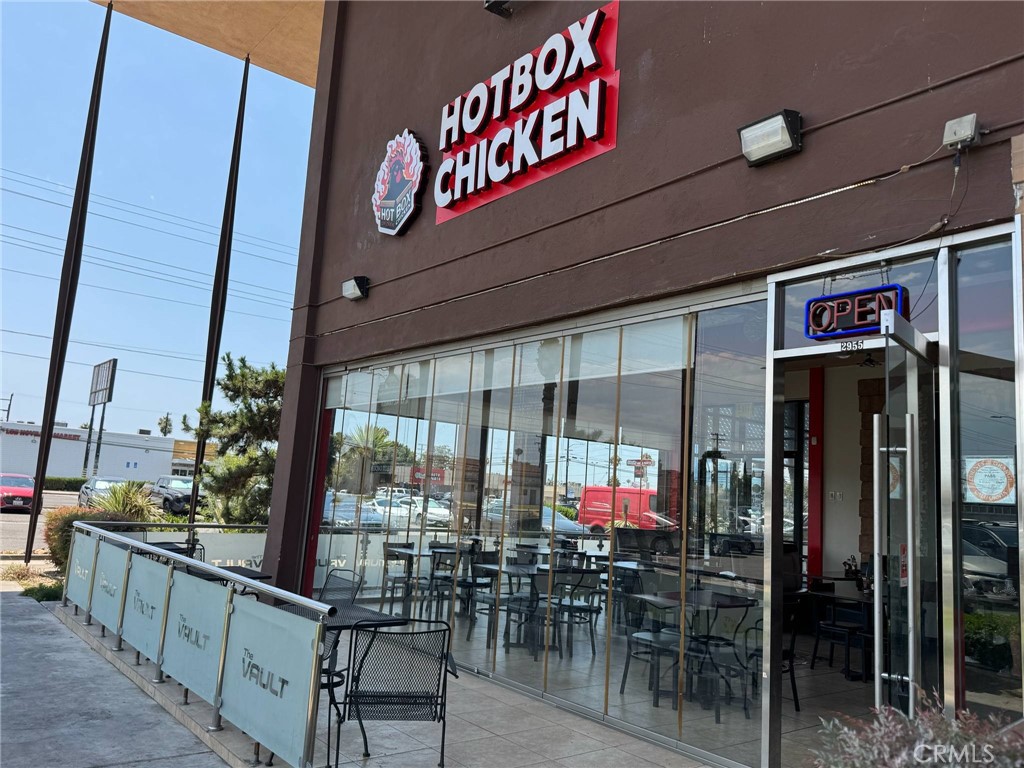 Turnkey Hot Chicken Restaurant For Sale – High Traffic Anaheim Plaza!
Here’s your chance to own a fully built-out, turnkey restaurant in one of Anaheim’s busiest commercial corridors! Located at the corner of Ball Rd & Beach Blvd, this established business—Hotbox Chicken—offers a prime 2,185 SF space within a thriving shopping center with constant foot and drive-by traffic.
This location is currently operating under a popular hot chicken brand and can be continued with seller’s permission under the Hotbox Chicken name and quality standards. Or bring your own fresh concept and make it your own — the space, equipment, and layout are all ready to go!
Highlights:
2,185 SF fully equipped restaurant space
Spacious outdoor patio – perfect for dine-in, events, or seasonal promotions
All equipment, fixtures, and branding included
Attractive storefront with strong visibility & signage
Surrounded by anchor tenants and complementary food/retail
High-density neighborhood with consistent local and commuter traffic
Ideal for fast-casual, quick-service, or franchise operators
Favorable lease terms available
This is a rare opportunity to take over an active restaurant in a high-demand trade area with incredible potential. Whether you're a seasoned operator looking to expand or a new owner looking for a head start, this Anaheim gem is ready for you.
Don’t miss out—this is where your next hot concept belongs!