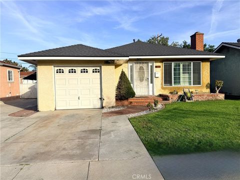 8952 Dudlext South Gate CA 90280