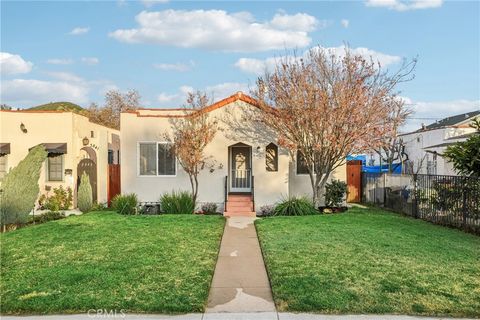 Photo of 3845 Hollypark, Los Angeles, CA 90039 (MLS # CV26029960)