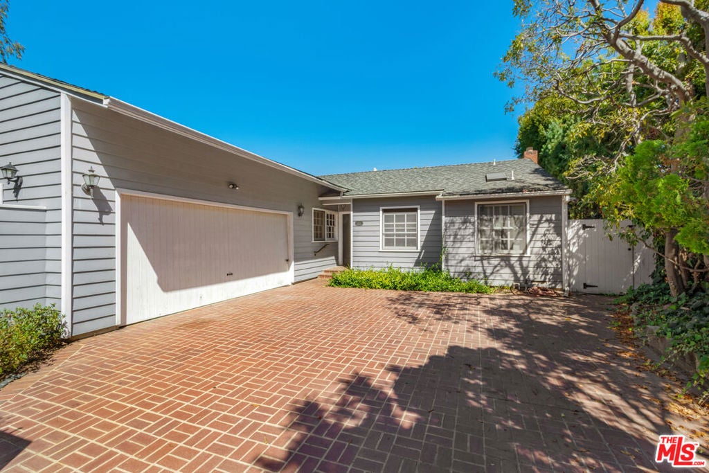 376 N Bonhill Road