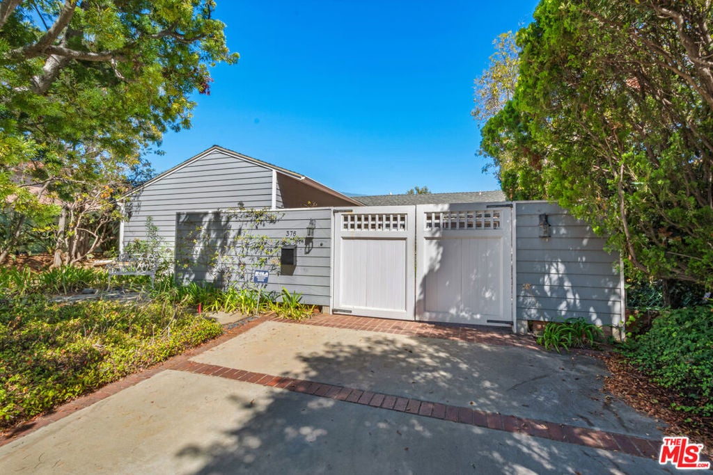 376 N Bonhill Road