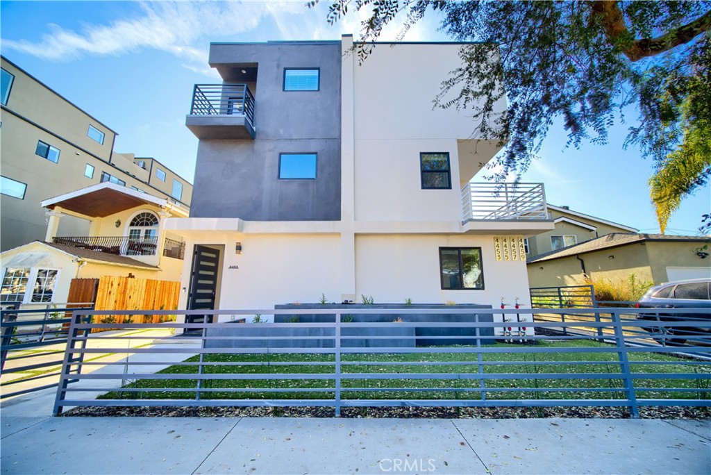 Now Leasing – Two Weeks Free! Apply today and receive two weeks free rent, bringing your effective monthly payment to just $5,600 for the first year (contract rent $5,850/month). Available August 1st, this beautifully crafted 4-bedroom, 4.5-bath luxury home is perfectly located in Culver City, minutes from Venice, Marina del Rey, Santa Monica, and the heart of Silicon Beach. Enjoy a spacious, open-concept layout with modern design, abundant natural light, and high-end finishes throughout. Each bedroom includes a private en-suite bath, offering privacy and comfort for every resident. The gourmet kitchen features a 36" gas range, refrigerator, dishwasher, microwave, and sleek cabinetry. Smart home features include Ring doorbell security, ethernet wiring, and plug-and-play router access. Additional comforts include in-unit laundry, central A/C and heat, and multiple private decks perfect for relaxing or entertaining. Step outside to your private tandem two-car parking with a dedicated EV charging station. The home is powered by solar panels and features individually metered utilities, combining sustainability with long-term savings. This prime location places you just blocks from Culver City’s trendiest restaurants and cafes, including Destroyer, Margot, Father’s Office, Etta, and Bar Nine. Spend weekends at Platform LA, Culver Steps, or strolling the Helms Bakery District. For outdoor adventures, the Ballona Creek Bike Path offers a scenic route to the beach. Perfect for professionals and families alike, the property is near major employers like Google, Amazon Studios, Sony, and Apple, and just minutes from top-rated public and charter schools. Families will love the nearby Culver City Recreation Center, local parks, and unique destinations like the Museum of Jurassic Technology. Pets considered with deposit. No smoking. Homes of this quality and location lease quickly—schedule your private showing today and experience elevated living in the heart of Culver City!