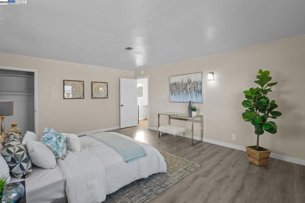 MULFORD GARDENS - Residential