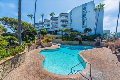 Tiny photo for 630 The Village #117, Redondo Beach, CA 90277 (MLS # PV25196213)