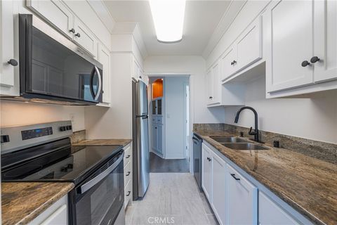 Tiny photo for 630 The Village #117, Redondo Beach, CA 90277 (MLS # PV25196213)