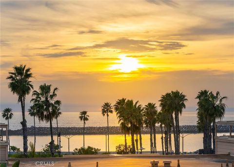 Tiny photo for 630 The Village #117, Redondo Beach, CA 90277 (MLS # PV25196213)