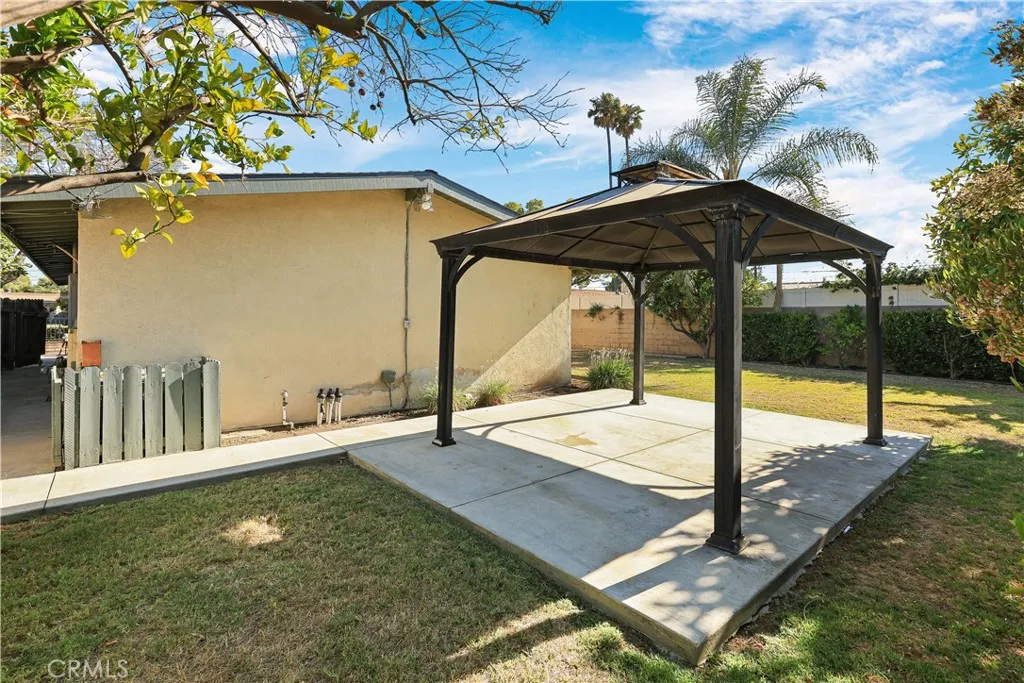 Orange, California 92868, United States, 5 Bedrooms Bedrooms, ,2 BathroomsBathrooms,Residential,Active,170137