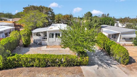 19242 Westlawn Street Hesperia CA 92345