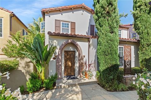 Photo of 66 GreenHouse, Irvine, CA 92603 (MLS # PW25263114)