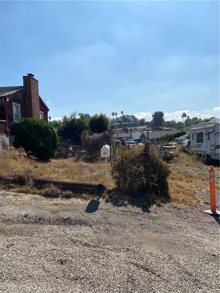 Potential, at this nearly half-acre property with room for everything you own. Existing single-level home offers 3 bedrooms, 2 baths, and an attached garage—ready for your personal touch.
The the real value here: possible SB-9 lot-split or additional units (buyer to verify with the City of El Cajon). Whether you need space for toy haulers, RVs, boats, or a large workshop, you’ll find plenty of room to spread out.
Think of the money you’ll save by storing all your equipment and vehicles right at home.
1959 single-level home on a spacious lot in El Cajon. The large parcel may allow an SB 9 lot split with potential for additional units— Buyer to verify all subdivision and development possibilities with the City of El Cajon.