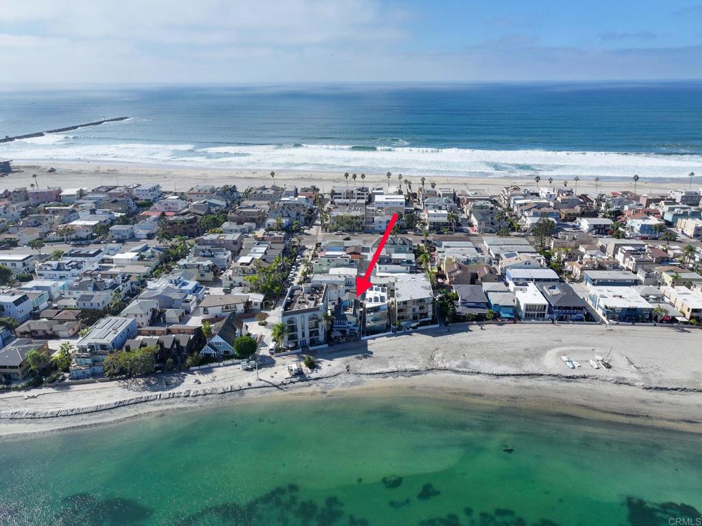2812 Bayside Walk
