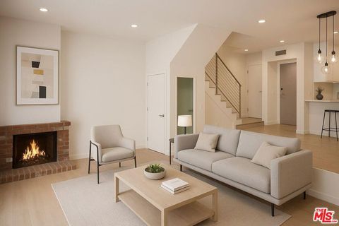 Photo of 508 N Kings Road #1, West Hollywood, CA 90048 (MLS # 26659391)