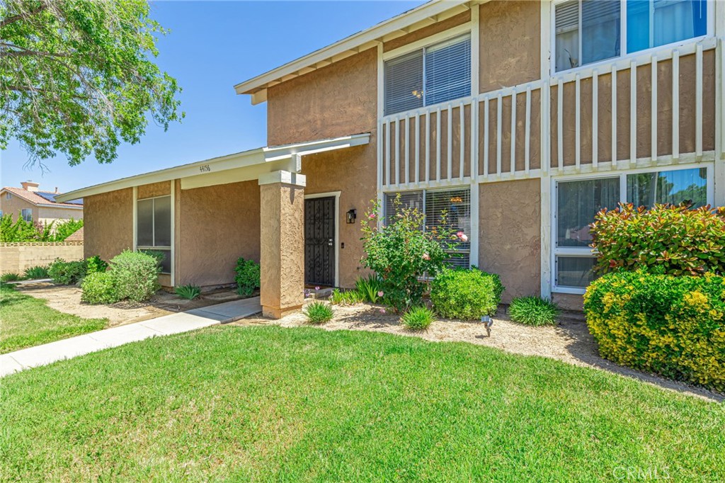 44156 30th Street W
