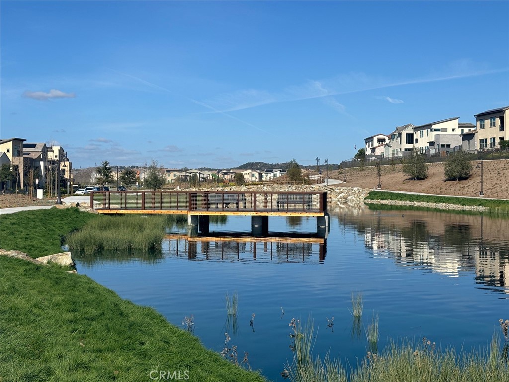 Flora - Residential Lease