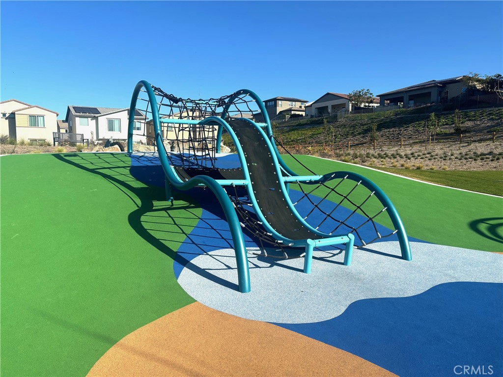 Flora - Residential Lease