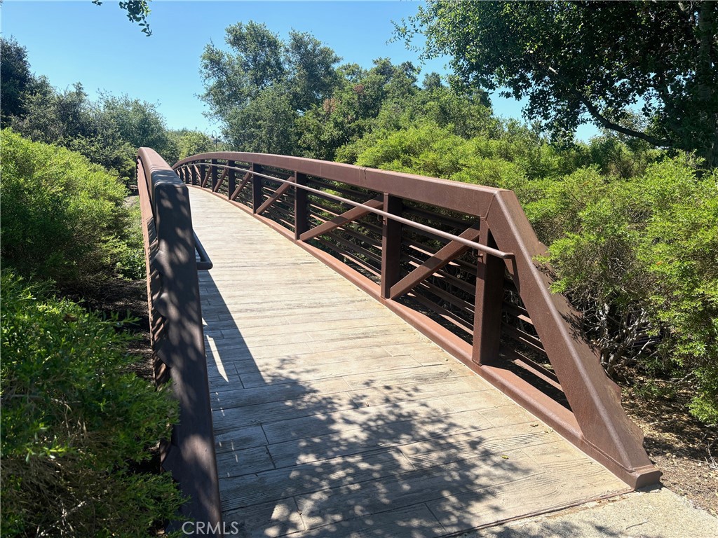 Flora - Residential Lease