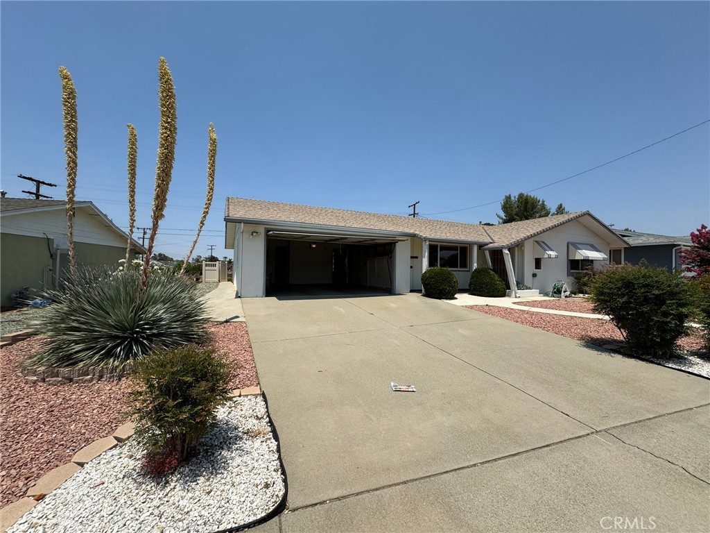 26644 Oakmont Drive