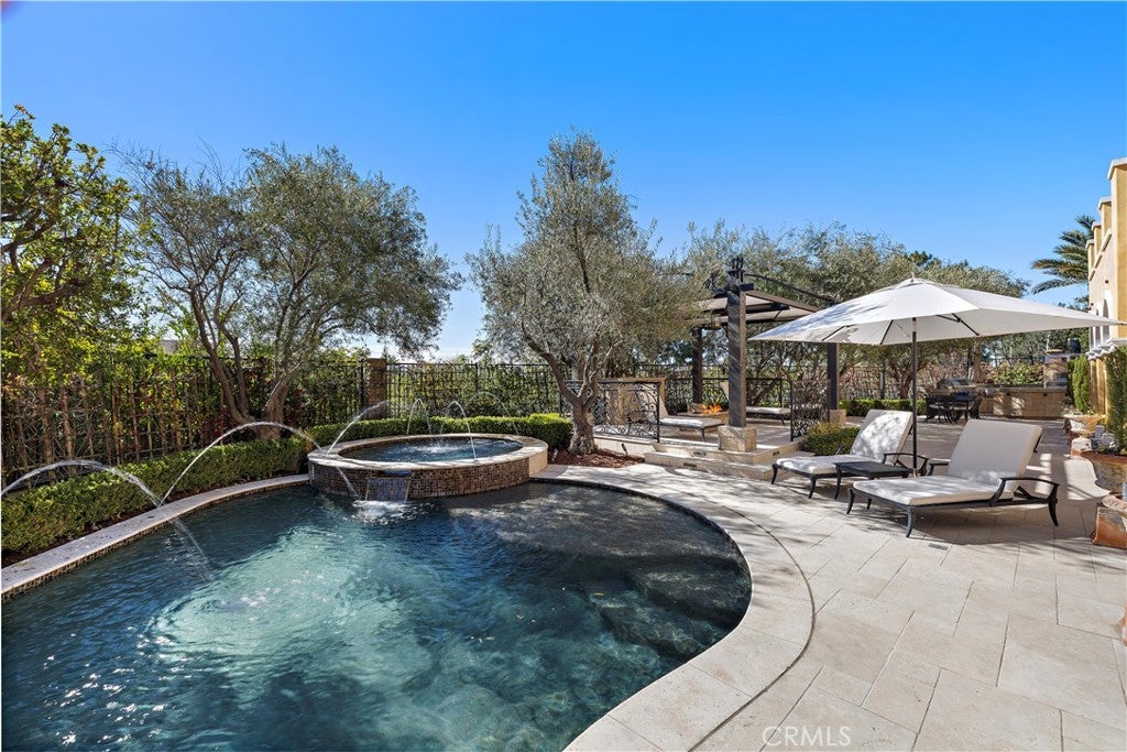 Photo of 12 Thomas RD, Ladera Ranch, CA 92694 (MLS # OC26196945)