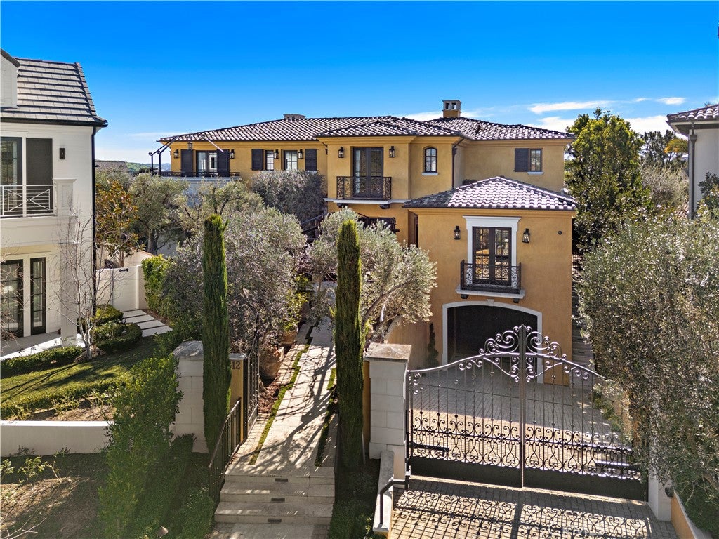Photo of 12 Thomas RD, Ladera Ranch, CA 92694 (MLS # OC26196945)