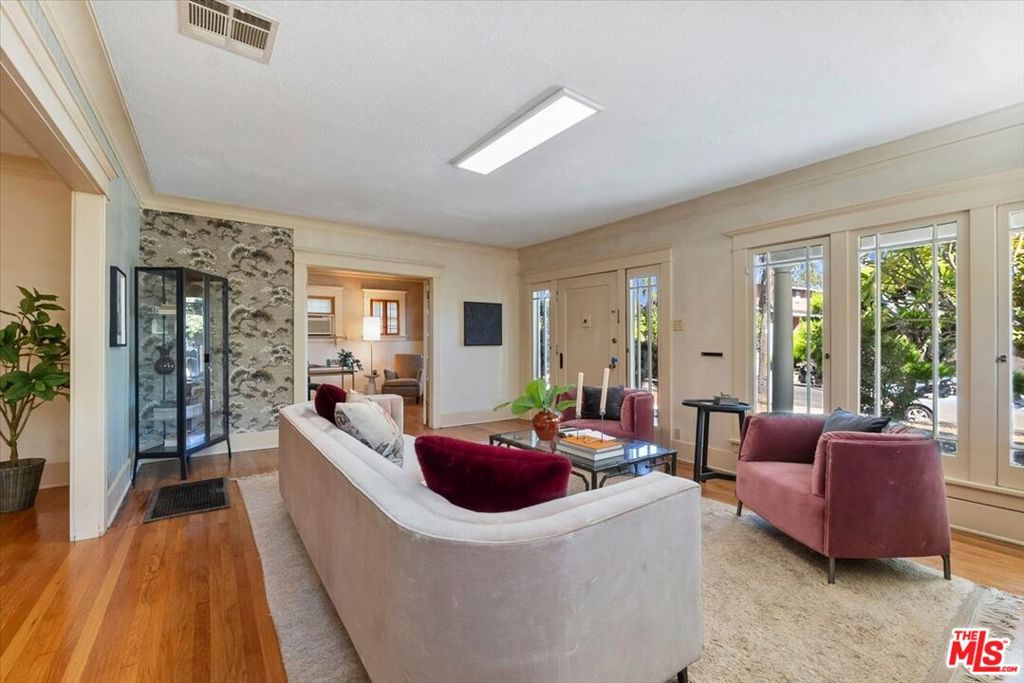 2019 West Boulevard