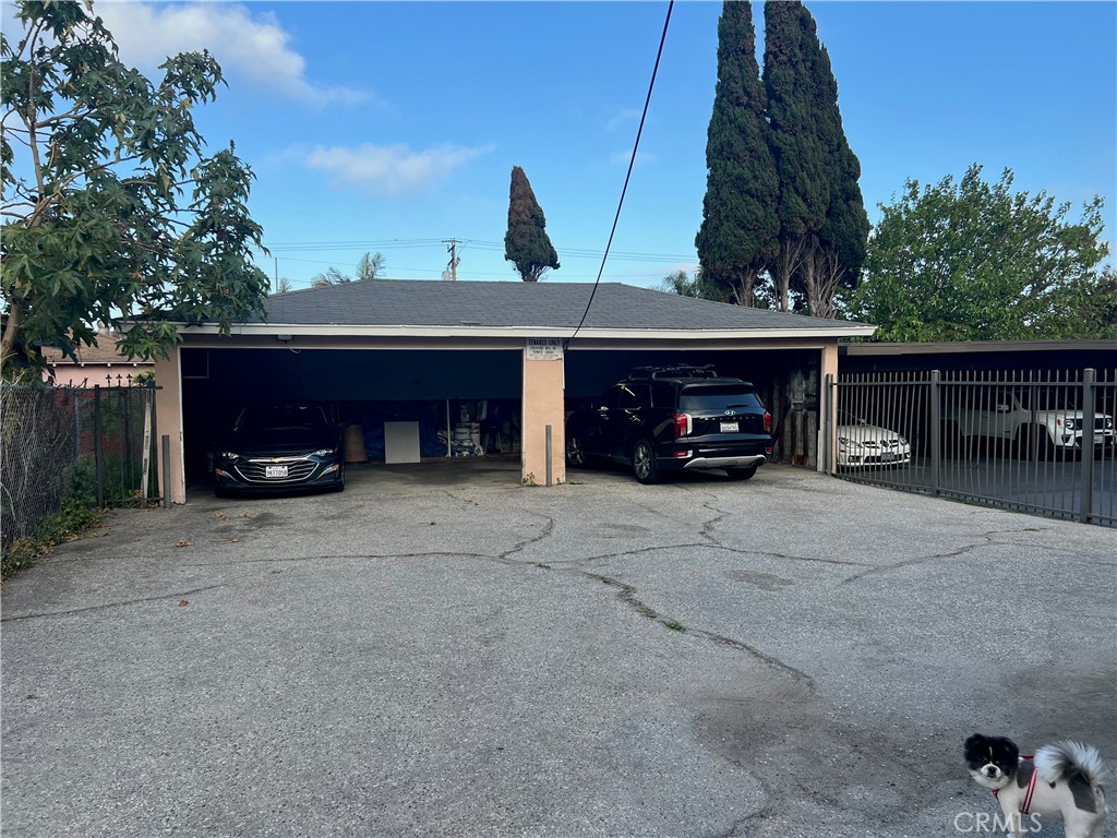 10124 S Inglewood Avenue