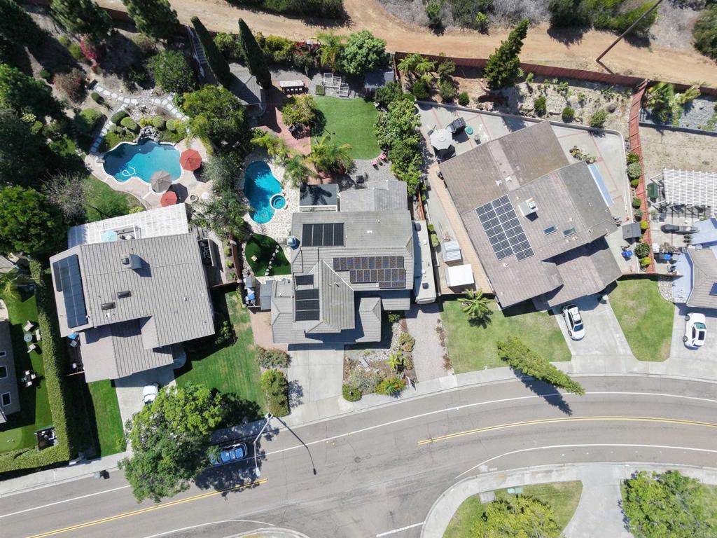 1533 Via Hacienda