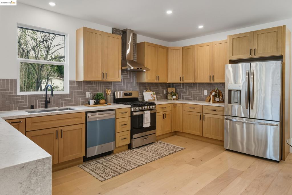 GOLDEN GATE - Residential