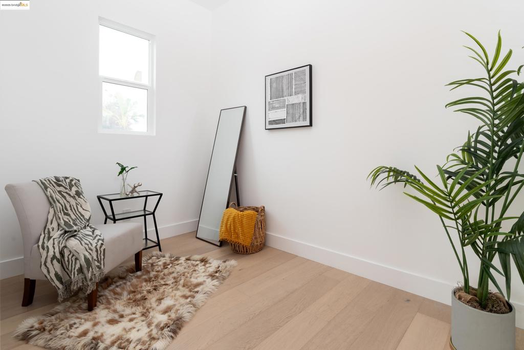 GOLDEN GATE - Residential