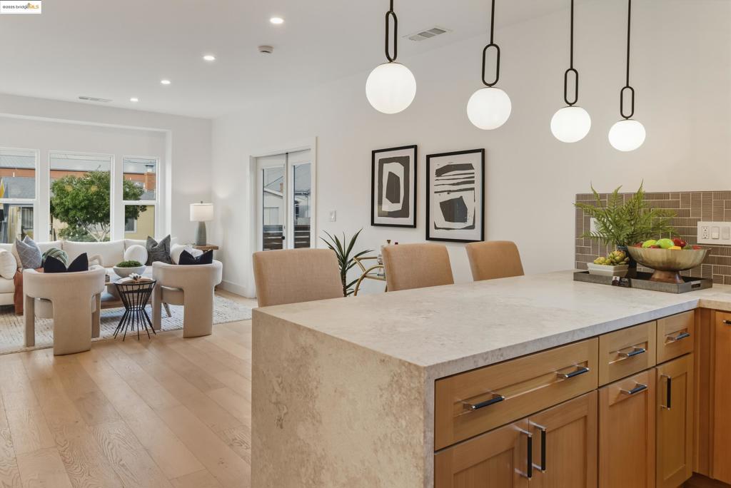 GOLDEN GATE - Residential