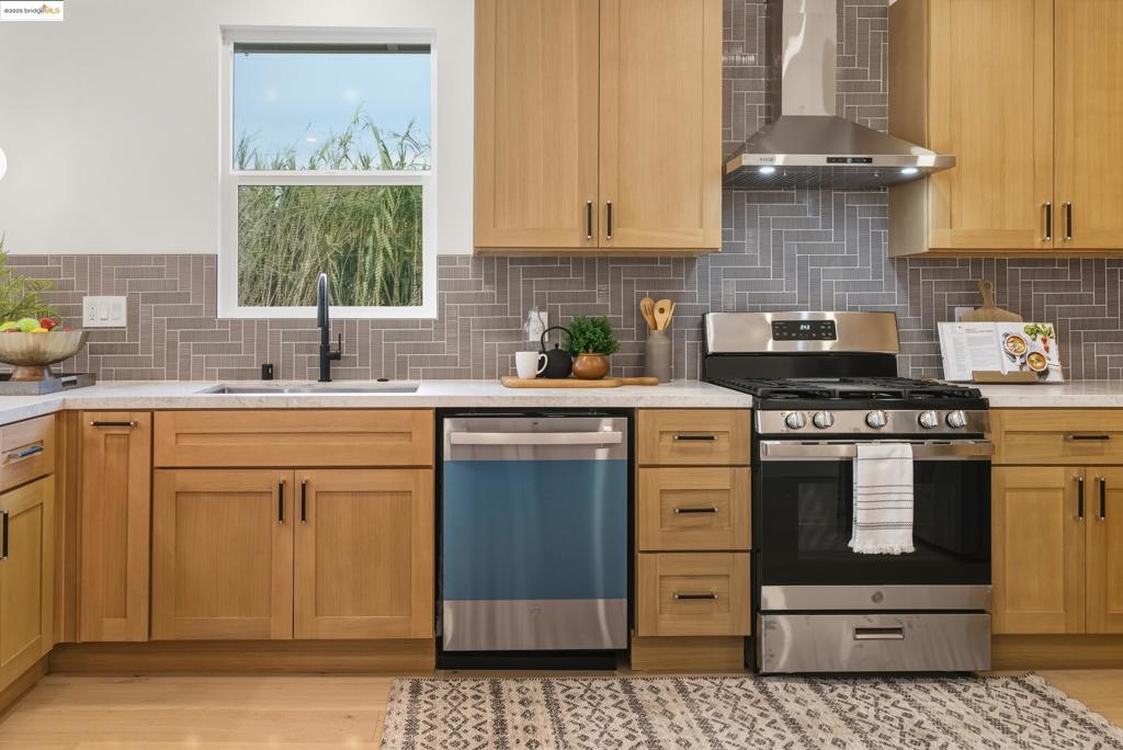 GOLDEN GATE - Residential