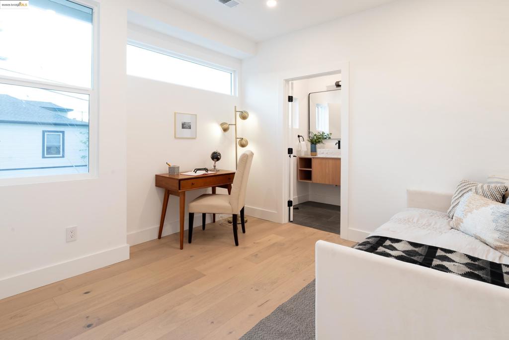 GOLDEN GATE - Residential