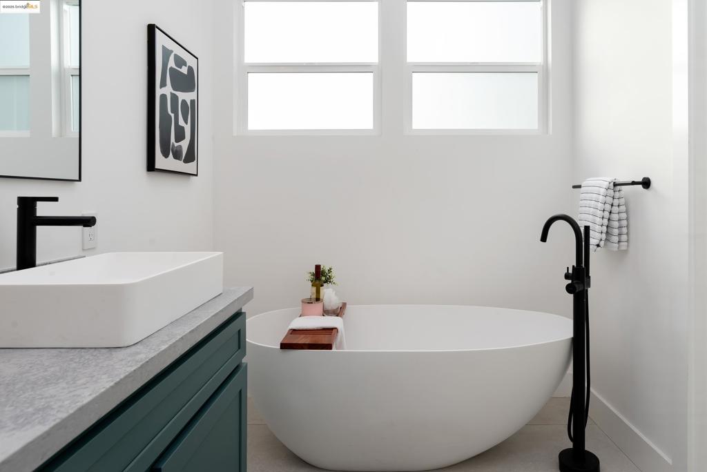 GOLDEN GATE - Residential