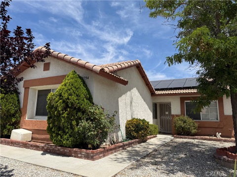 Photo of 13794 Valera WAY, Victorville, CA 92392 (MLS # HD26123160)